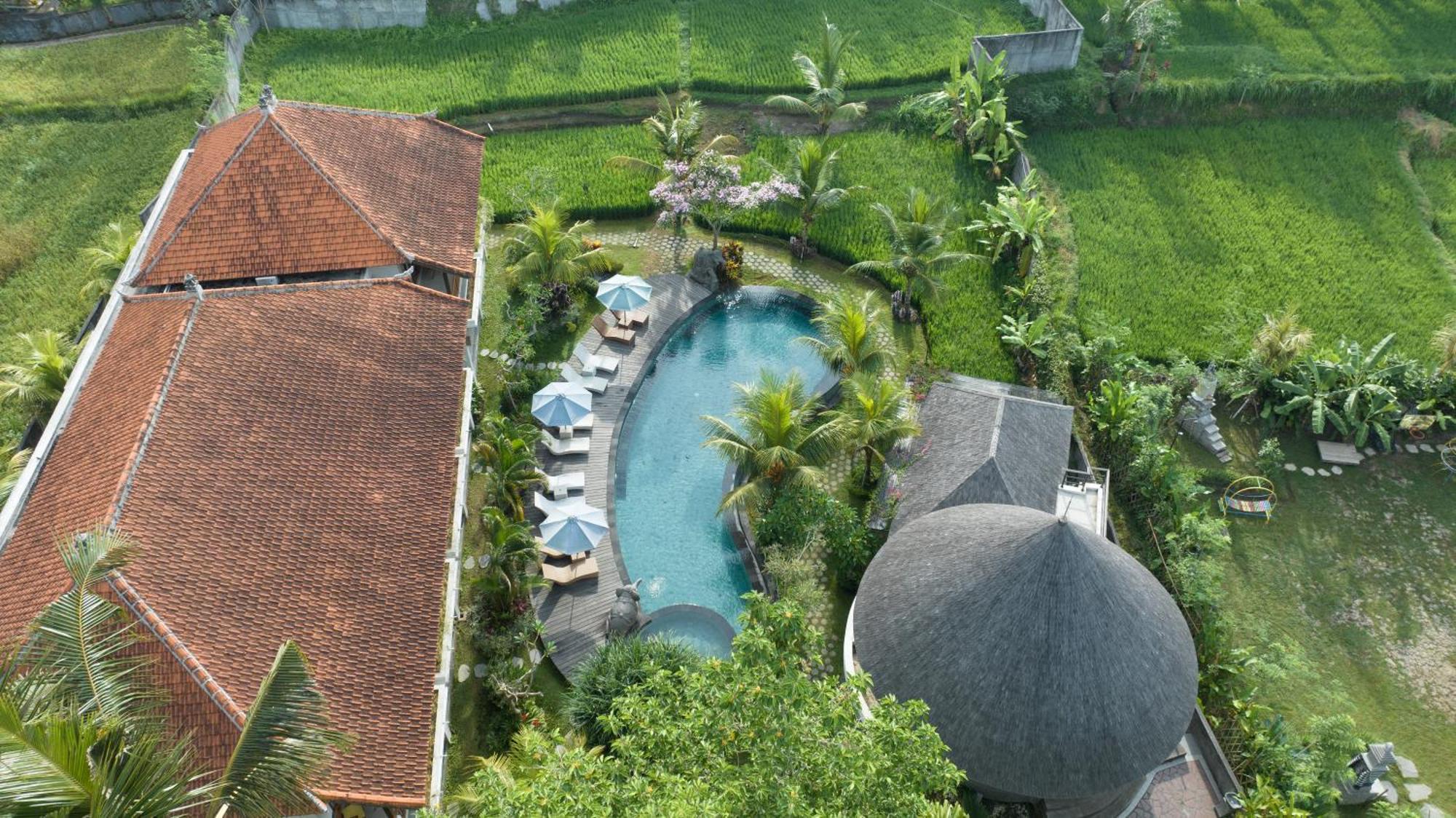 Queen at Gunung Sari Ubud Exterior foto